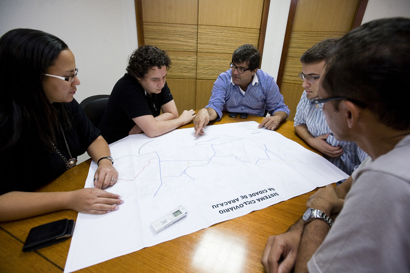 Projeto de interligação foi apresentado a representantes de ONGs que estimulam o uso da bicicleta (Fotos: Alejandro Zambrana)
