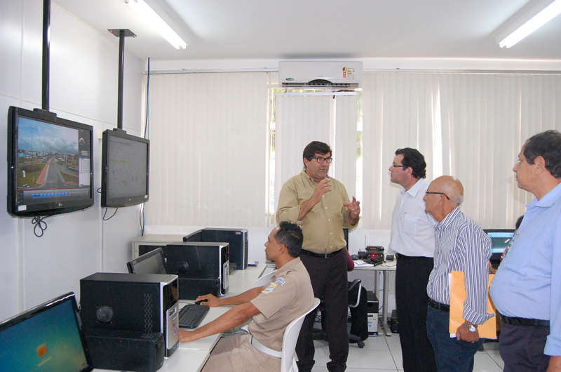 Representantes do Ministério da Cidades na centra de inteligência da SMTT (Fotos: Cleverton Ribeiro)