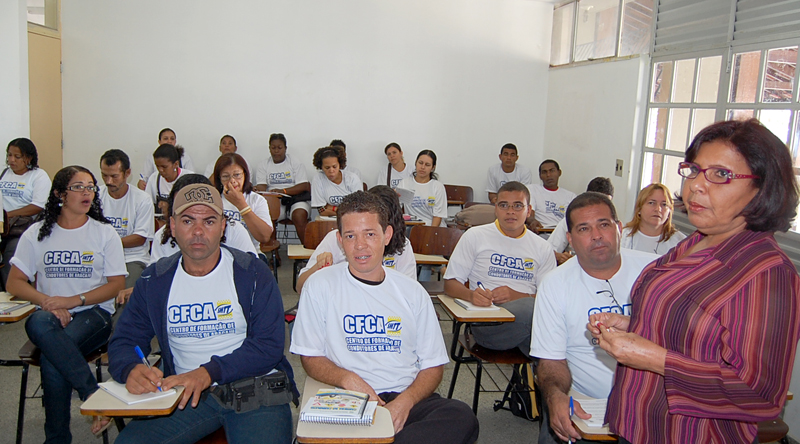 Instrutora abre semestre letivo (Fotos: Cleverton Ribeiro)