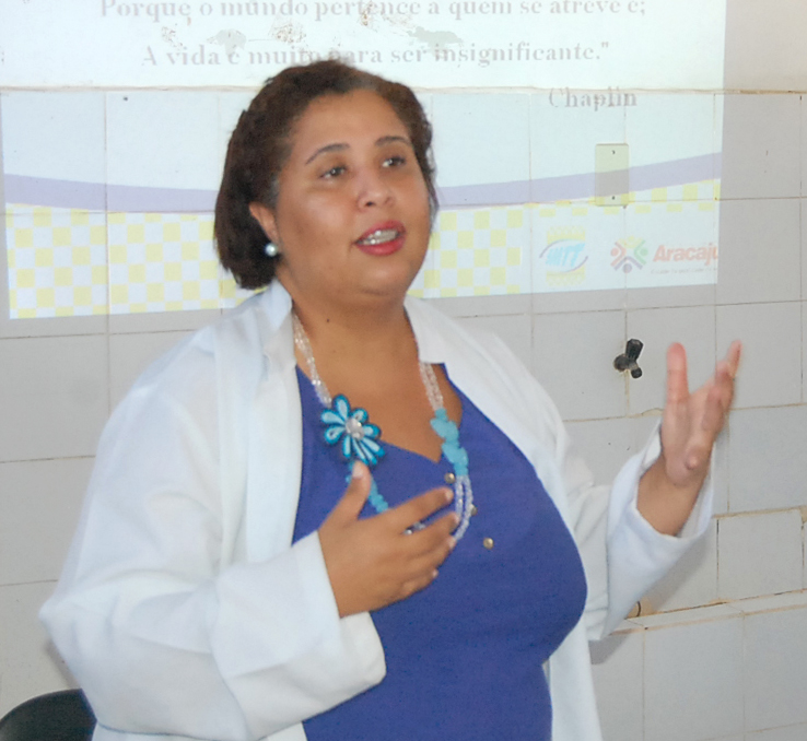 Assistente Social, Rosely Anacleto