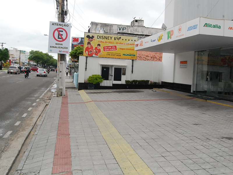 Corredor livre na avenida Hermes Fontes