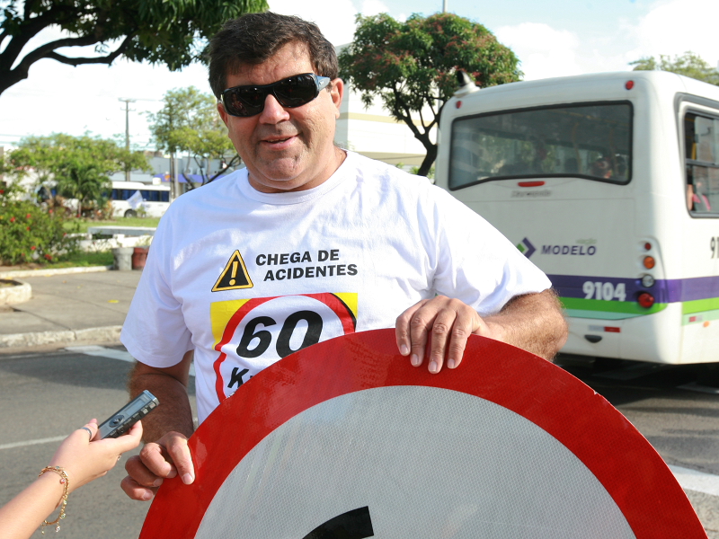 Samarone se mostra contente com o apoio que a SMTT está recebendo da sociedade  (Fotos: Lizia Martins)