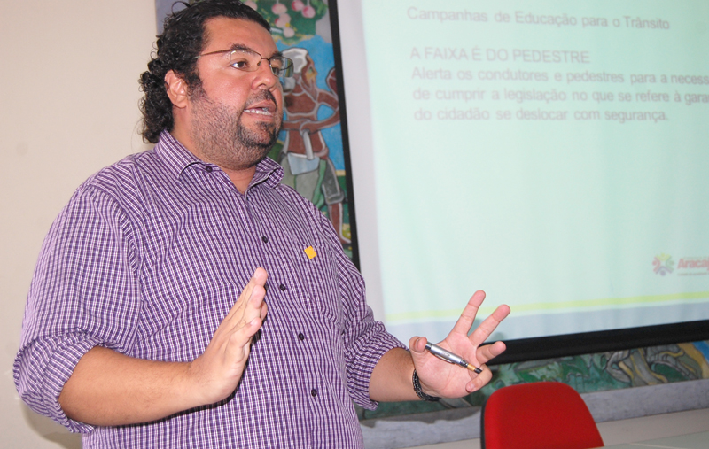 Orientadores de trânsito são capacitados pela SMTT - SMTT Aracaju