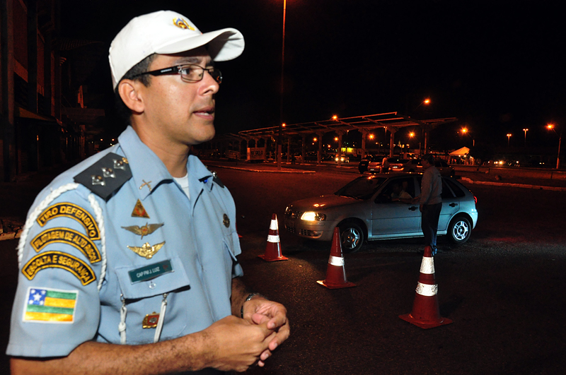 Capitão José Luiz afirma que agentes estão espalhados em pontos estratégicos para garantir a fluidez do trânsito (Foto: Jadilson Simões)