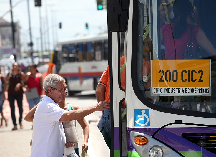 A população agora conta com transporte seguro e confortável