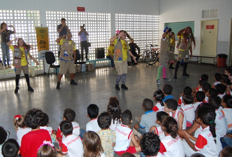 SMTT encerra Semana Municipal de Trânsito em escola municipal - SMTT Aracaju